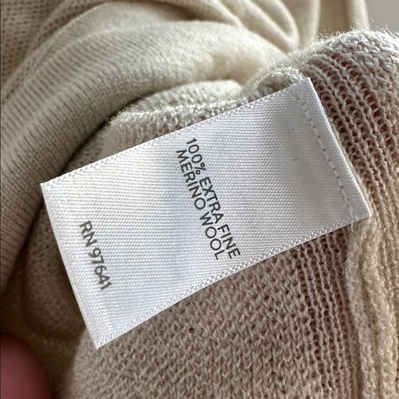 J.Jill Merino Wool Washable Sweater Beige Petite M Lightweight Knit Pullover - Picture 10 of 12